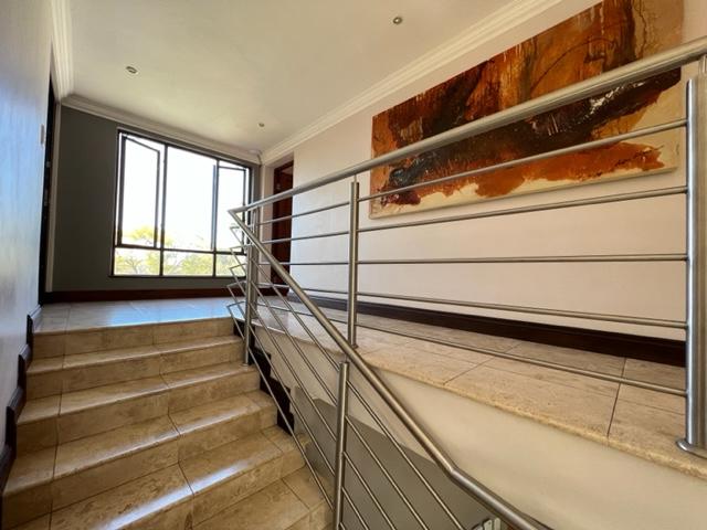 To Let 5 Bedroom Property for Rent in Morningside Gauteng