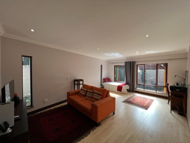 To Let 5 Bedroom Property for Rent in Morningside Gauteng