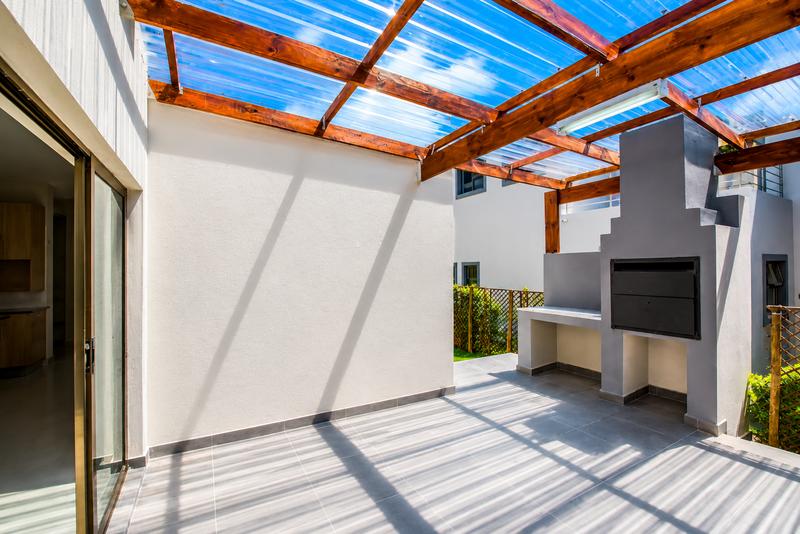 To Let 4 Bedroom Property for Rent in Brooklyn Gauteng