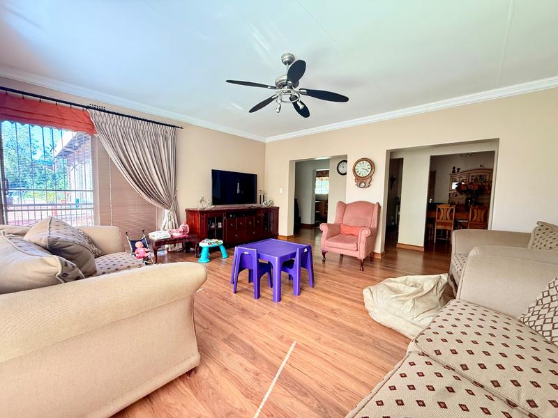 3 Bedroom Property for Sale in Flora Gardens Gauteng