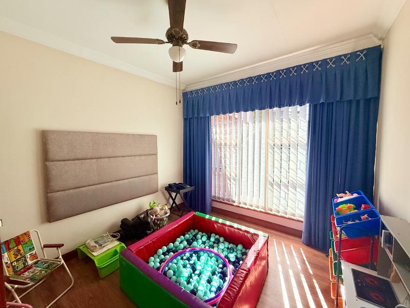 3 Bedroom Property for Sale in Flora Gardens Gauteng