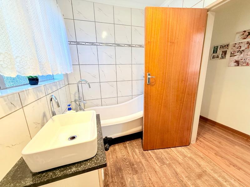 3 Bedroom Property for Sale in Flora Gardens Gauteng