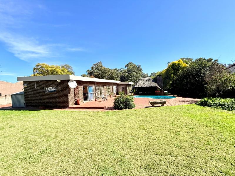 3 Bedroom Property for Sale in Flora Gardens Gauteng