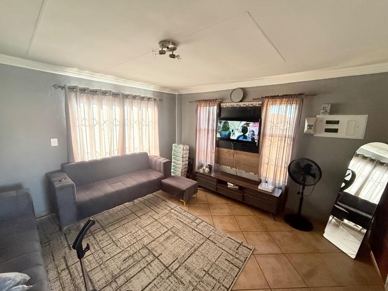 2 Bedroom Property for Sale in Vanderbijlpark CE Gauteng