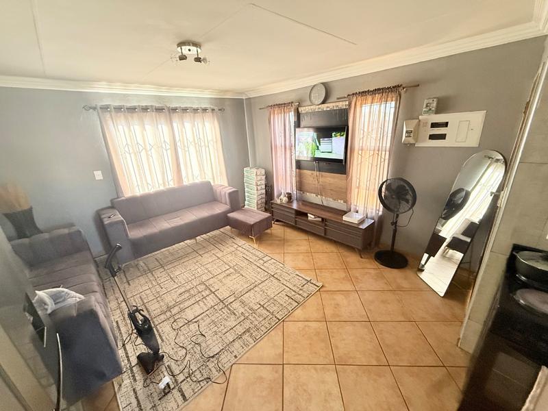 2 Bedroom Property for Sale in Vanderbijlpark CE Gauteng