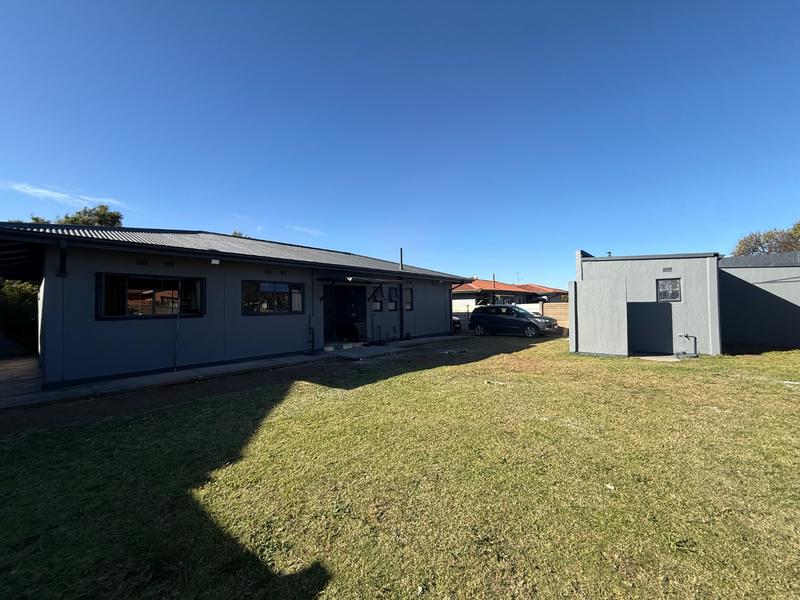 7 Bedroom Property for Sale in Vanderbijlpark CW 4 Gauteng