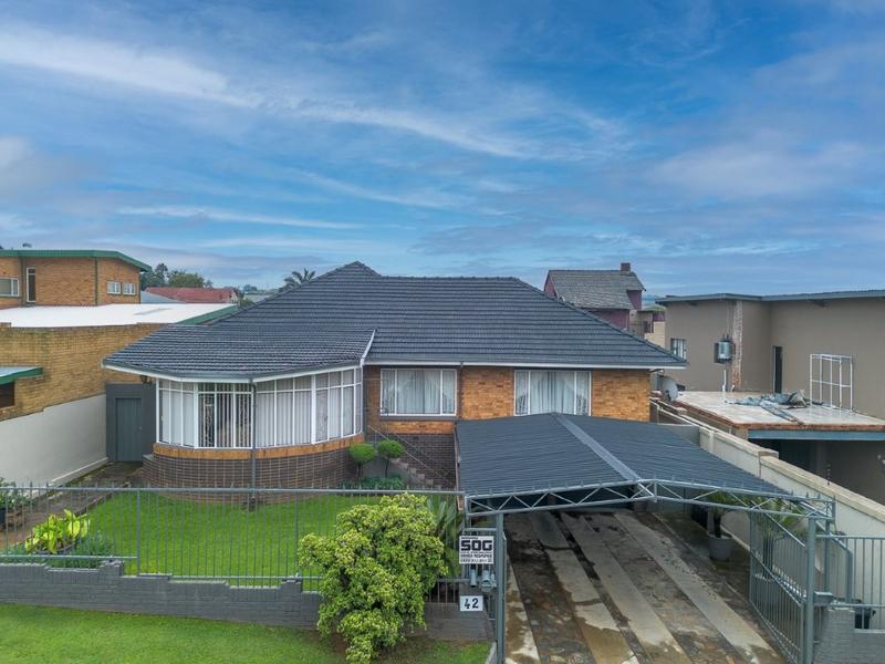 4 Bedroom Property for Sale in South Crest Gauteng