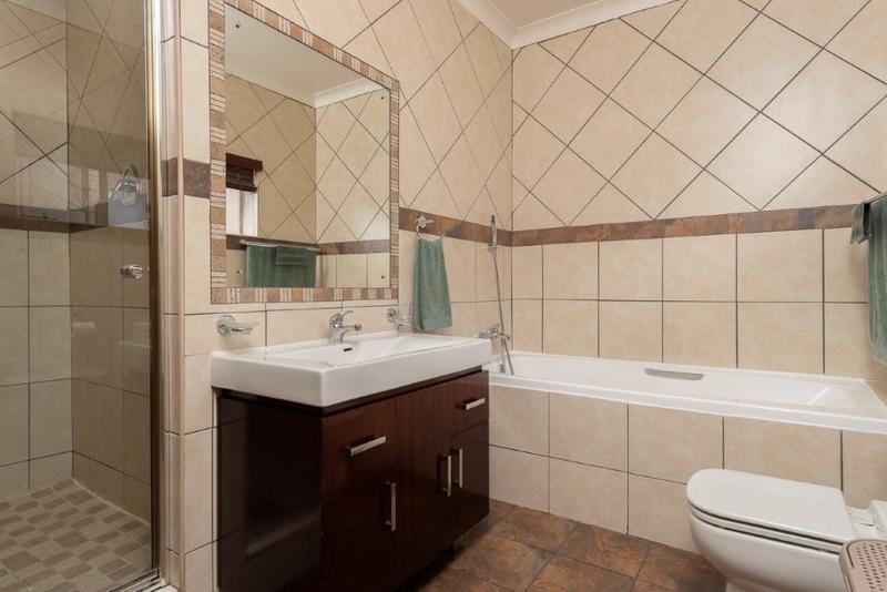 4 Bedroom Property for Sale in South Crest Gauteng