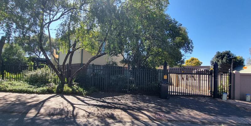 4 Bedroom Property for Sale in Doringkloof Gauteng