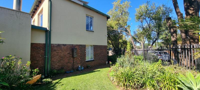4 Bedroom Property for Sale in Doringkloof Gauteng