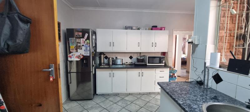 4 Bedroom Property for Sale in Doringkloof Gauteng