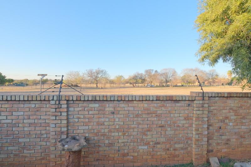 2 Bedroom Property for Sale in Wierdaglen Estate Gauteng