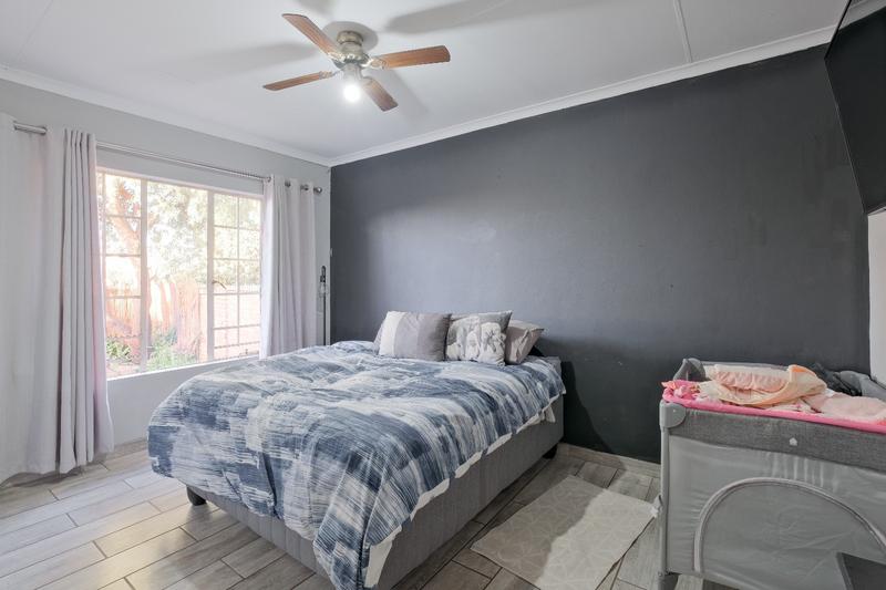 2 Bedroom Property for Sale in Wierdaglen Estate Gauteng