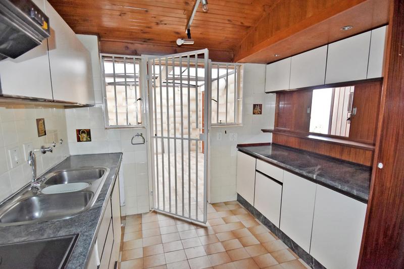 To Let 2 Bedroom Property for Rent in Hyde Park Gauteng