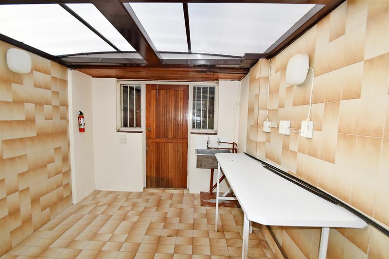 To Let 2 Bedroom Property for Rent in Hyde Park Gauteng
