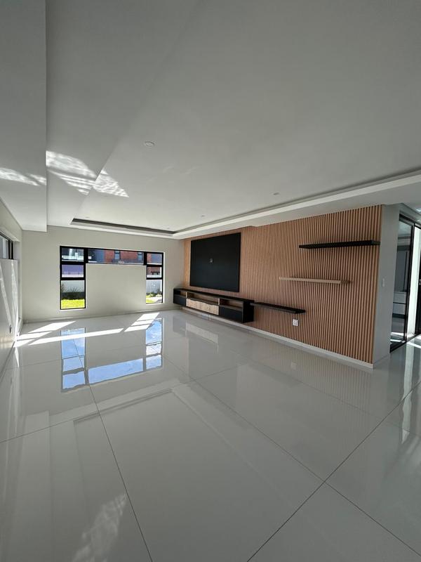 6 Bedroom Property for Sale in Six Fountains Estate Gauteng