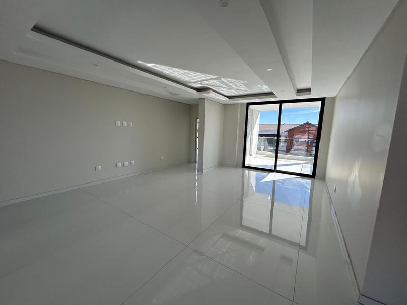6 Bedroom Property for Sale in Six Fountains Estate Gauteng