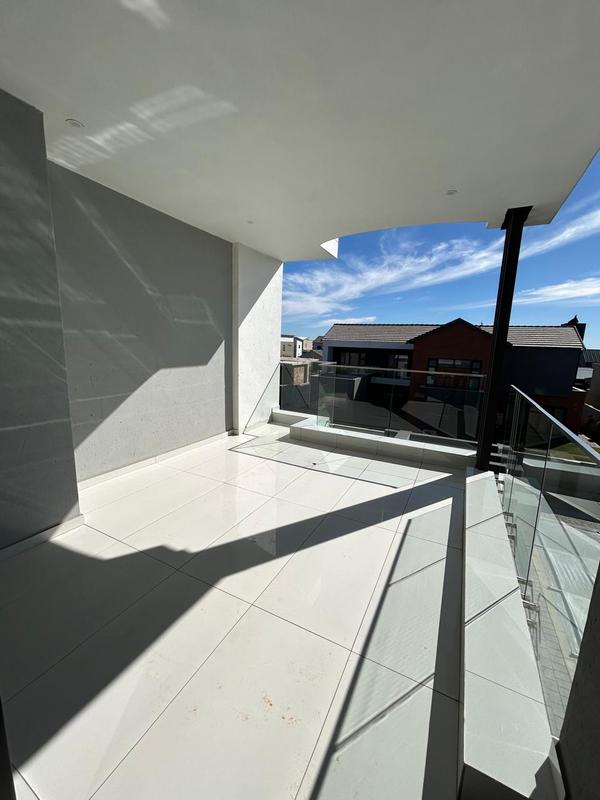 6 Bedroom Property for Sale in Six Fountains Estate Gauteng