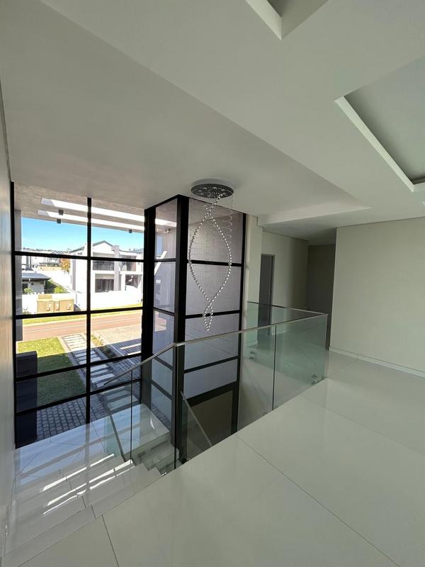 6 Bedroom Property for Sale in Six Fountains Estate Gauteng