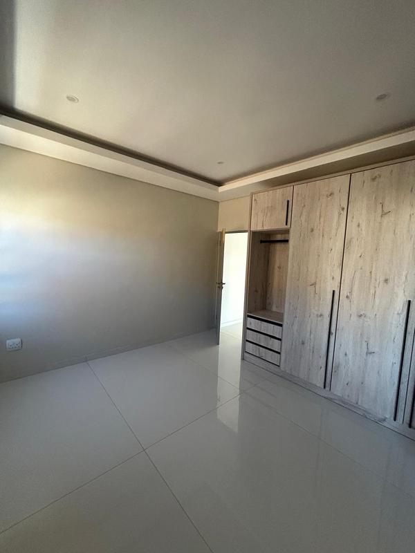 6 Bedroom Property for Sale in Six Fountains Estate Gauteng