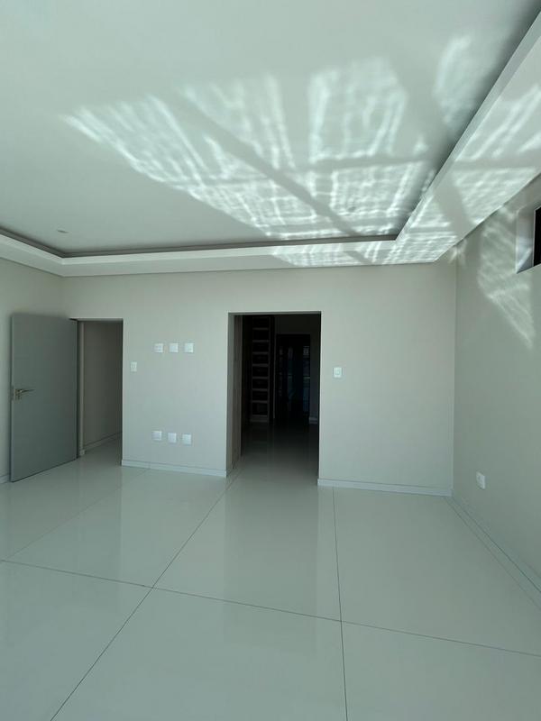 6 Bedroom Property for Sale in Six Fountains Estate Gauteng