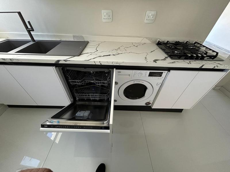 6 Bedroom Property for Sale in Six Fountains Estate Gauteng