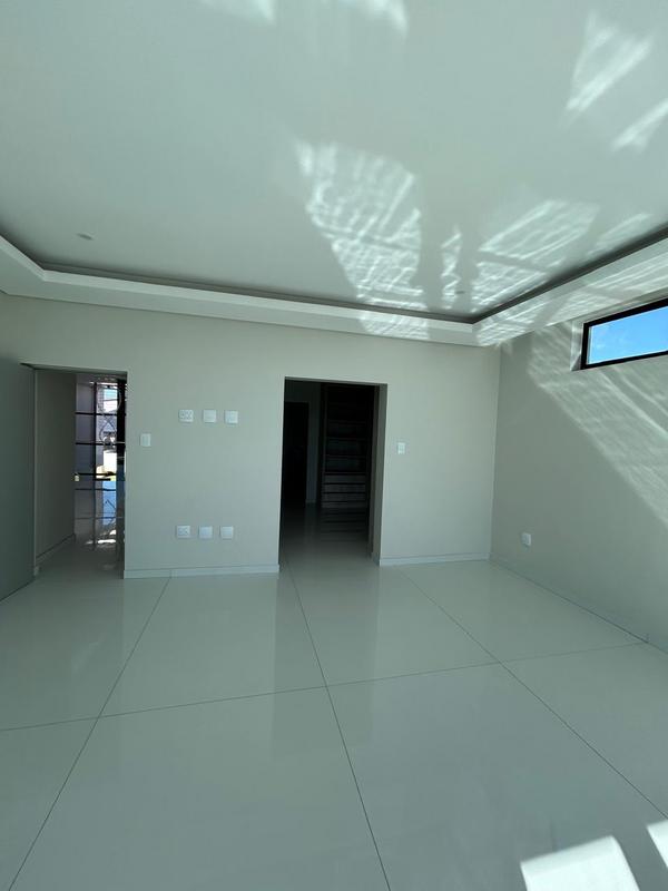 6 Bedroom Property for Sale in Six Fountains Estate Gauteng