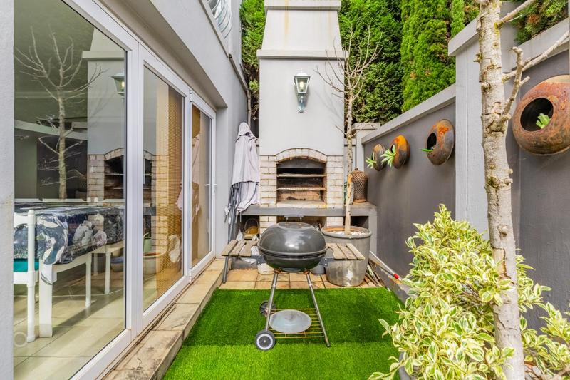 To Let 3 Bedroom Property for Rent in Broadacres Gauteng