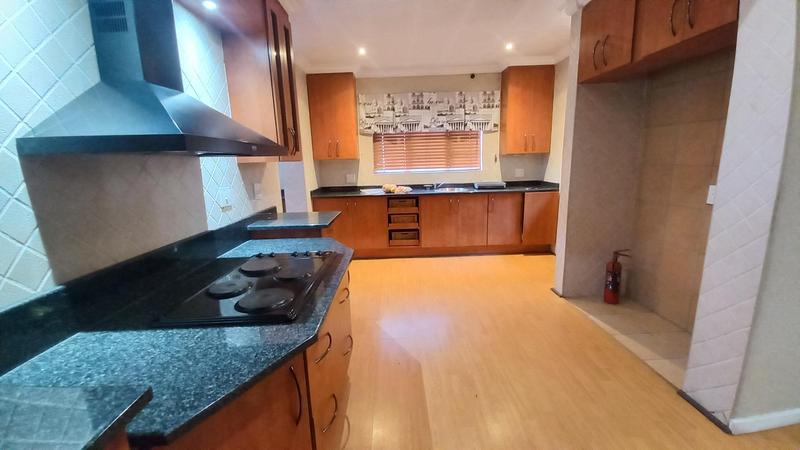 4 Bedroom Property for Sale in Eldoraigne Gauteng