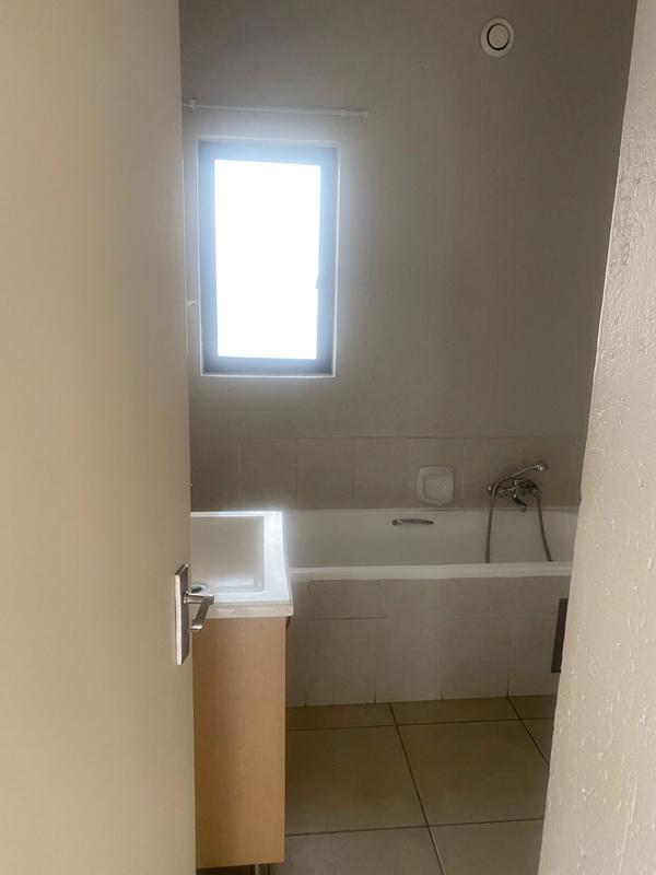 To Let 1 Bedroom Property for Rent in Ferndale Gauteng