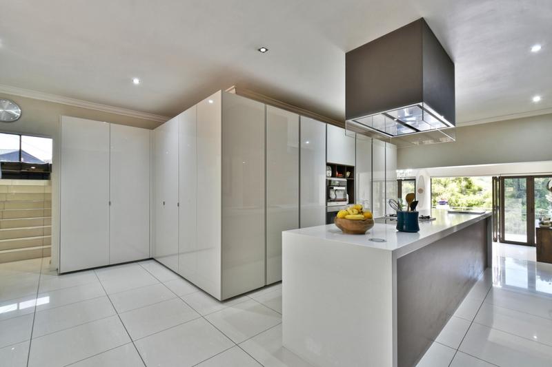 4 Bedroom Property for Sale in Constantia Kloof Gauteng