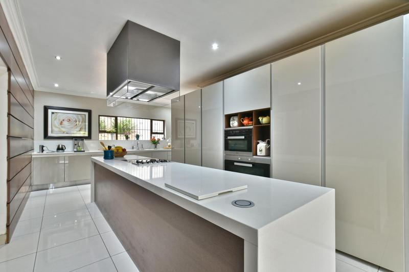 4 Bedroom Property for Sale in Constantia Kloof Gauteng