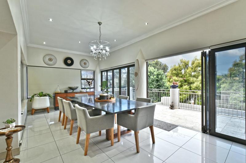 4 Bedroom Property for Sale in Constantia Kloof Gauteng