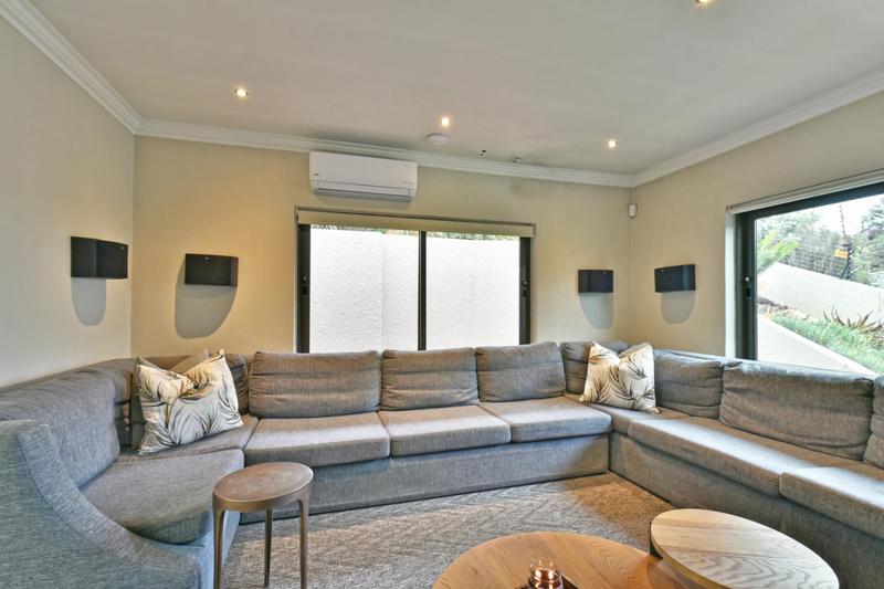 4 Bedroom Property for Sale in Constantia Kloof Gauteng
