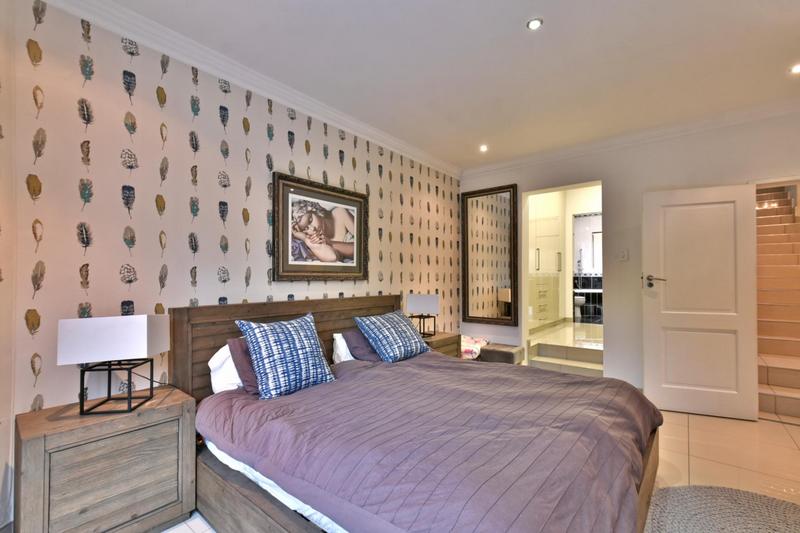 4 Bedroom Property for Sale in Constantia Kloof Gauteng