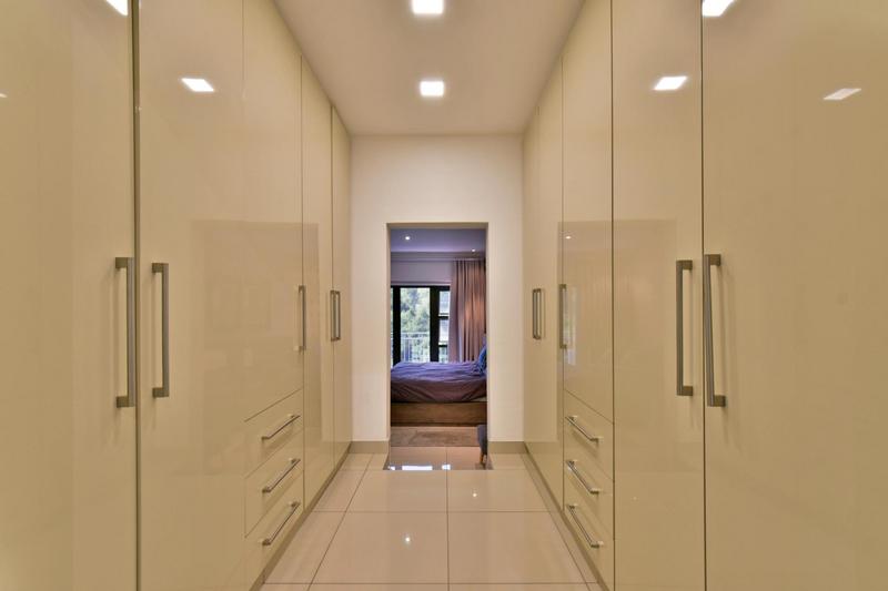 4 Bedroom Property for Sale in Constantia Kloof Gauteng