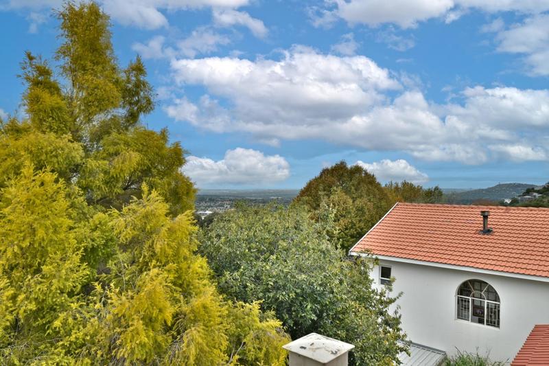 4 Bedroom Property for Sale in Constantia Kloof Gauteng
