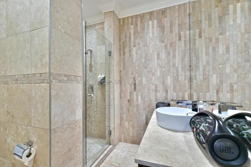 4 Bedroom Property for Sale in Constantia Kloof Gauteng