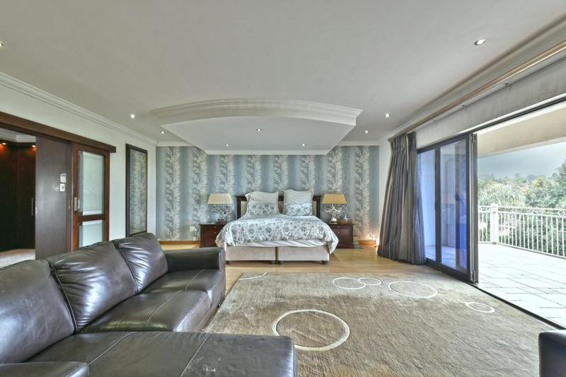 4 Bedroom Property for Sale in Constantia Kloof Gauteng
