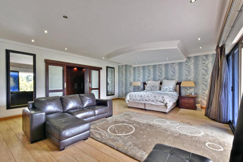 4 Bedroom Property for Sale in Constantia Kloof Gauteng