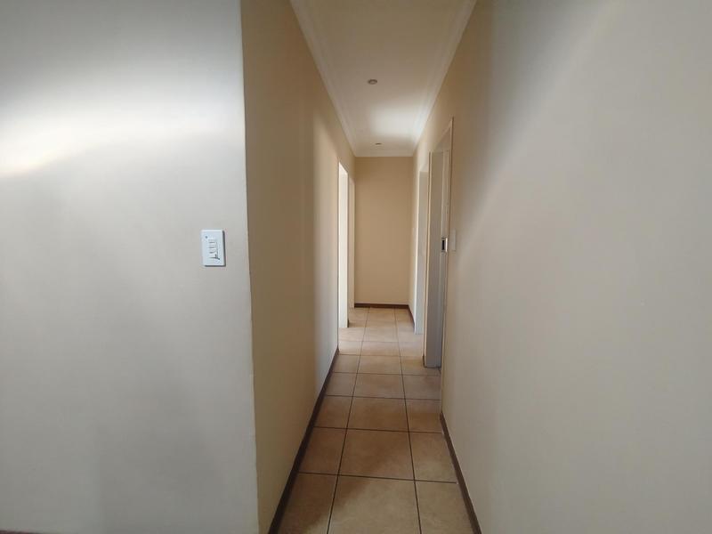 3 Bedroom Property for Sale in Dayanglen Gauteng