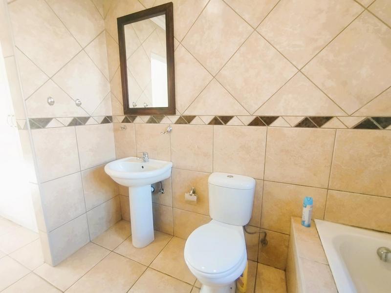 3 Bedroom Property for Sale in Dayanglen Gauteng