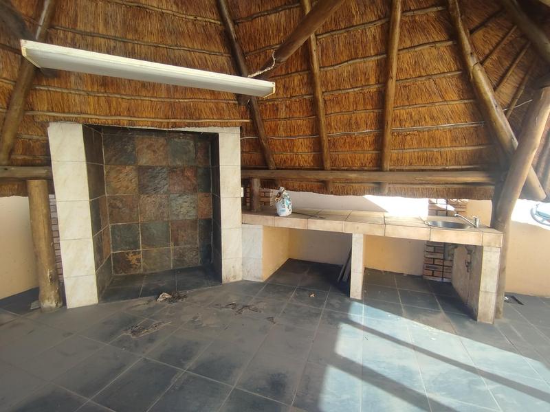 3 Bedroom Property for Sale in Dayanglen Gauteng
