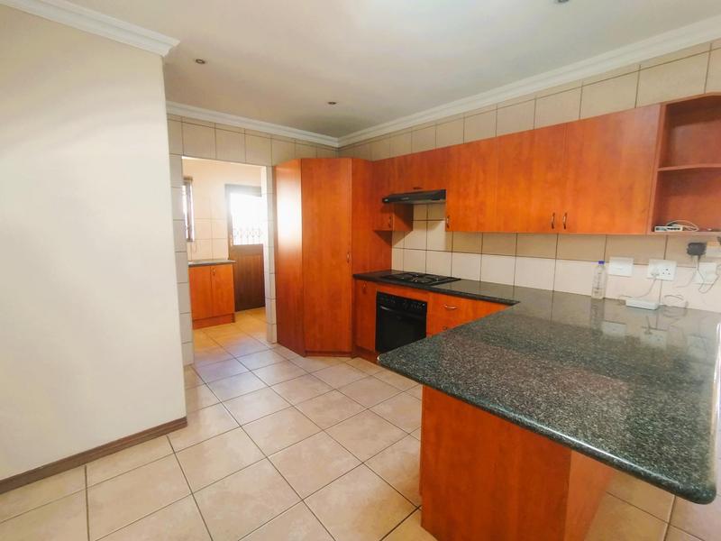 3 Bedroom Property for Sale in Hughes Gauteng