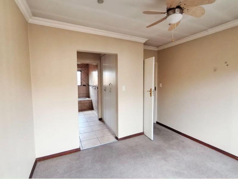 3 Bedroom Property for Sale in Hughes Gauteng