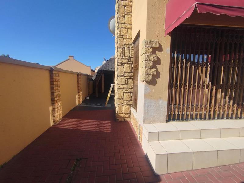 3 Bedroom Property for Sale in Hughes Gauteng
