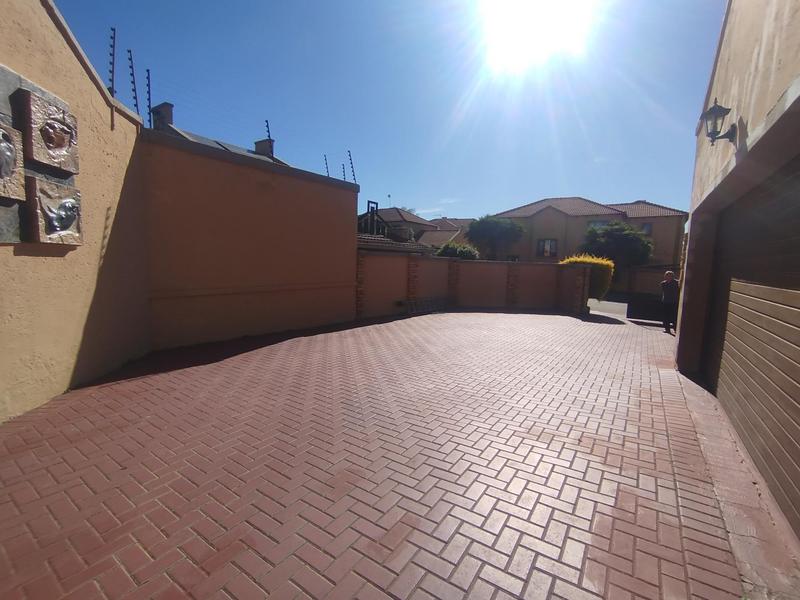 3 Bedroom Property for Sale in Hughes Gauteng