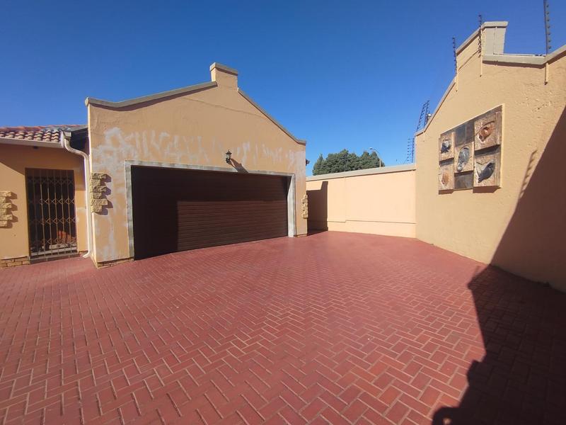 3 Bedroom Property for Sale in Hughes Gauteng