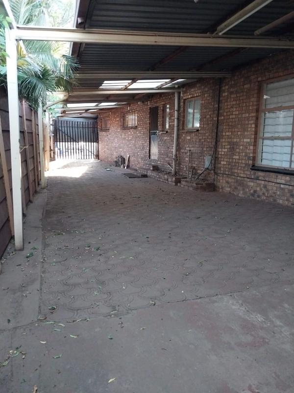 4 Bedroom Property for Sale in Witfield Gauteng