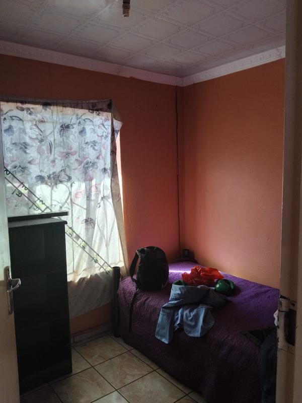 To Let 4 Bedroom Property for Rent in Vosloorus Gauteng